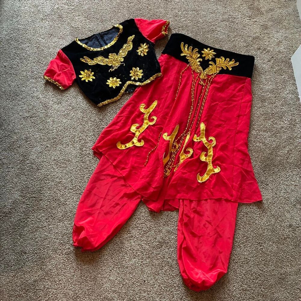 2-piece black and red w/gold detailing belly dance performance costume set